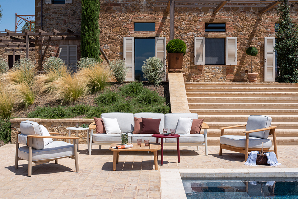 emu Twins Collection patio installation