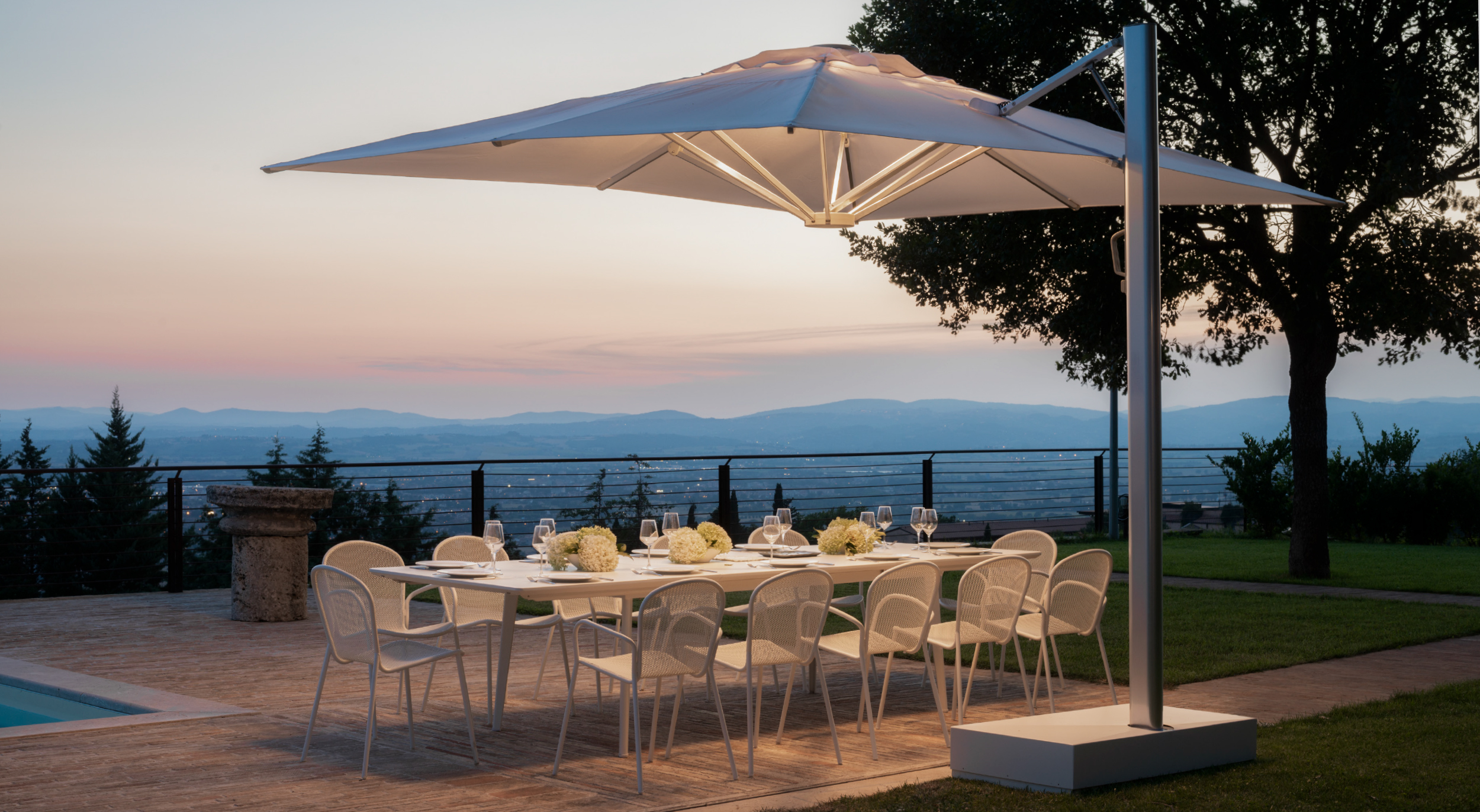 Elevate Your Outdoor Experience with emuamericas' Shade Umbrella Collection